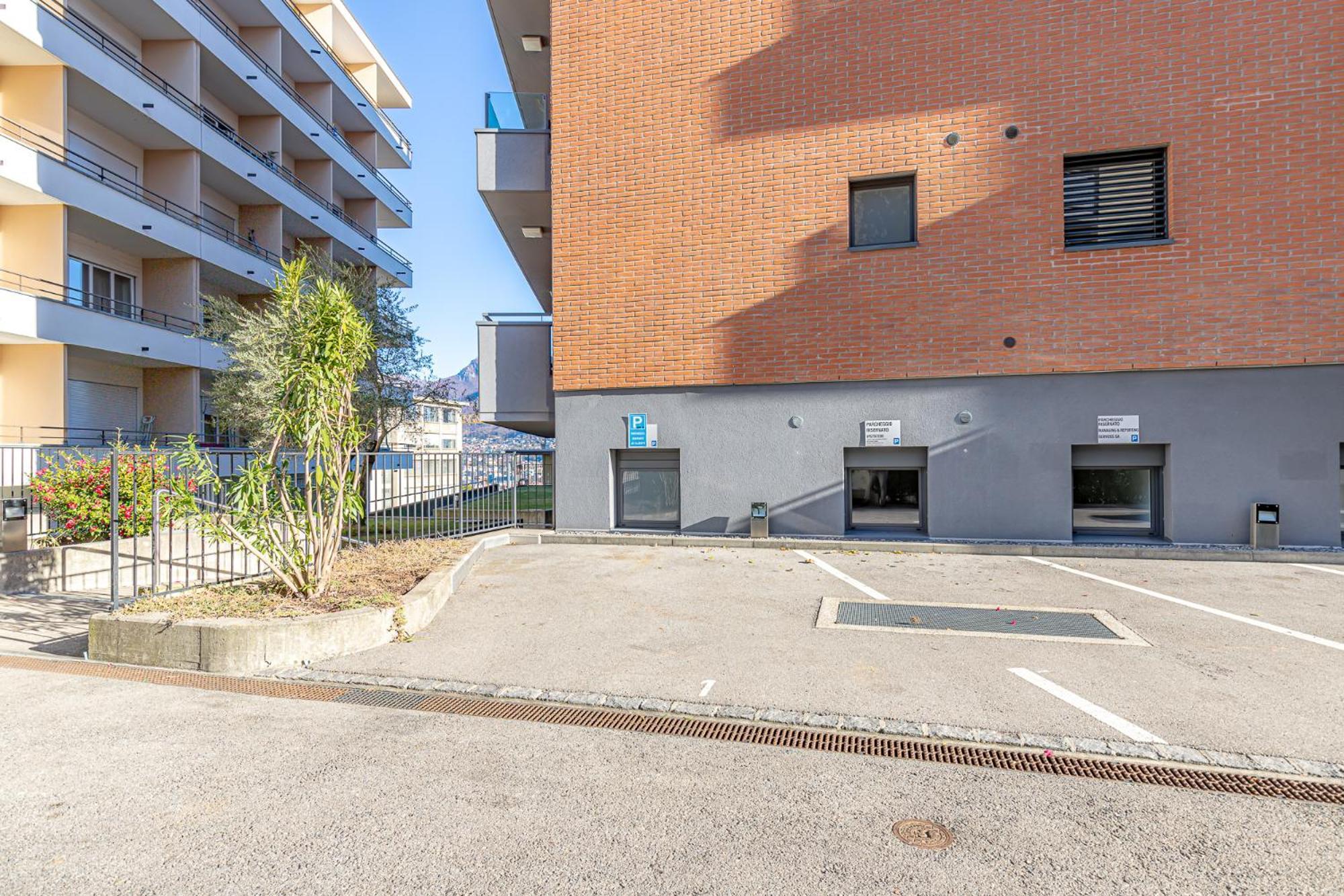 Imperial Of Lugano 3 With A Lake View Behind The Station And 10 Min From The Lake Of Lugano Exterior foto